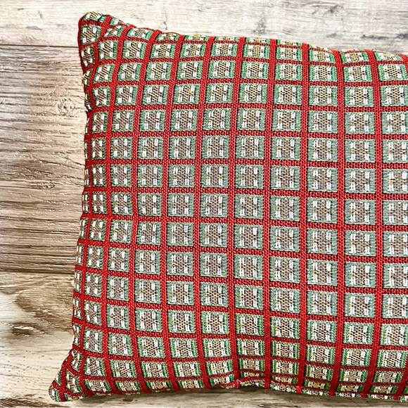 Vtg Set (2) Double Side Reversible Tapestry Christmas Throw Pillows 18x12” Plaid - Picture 10 of 14